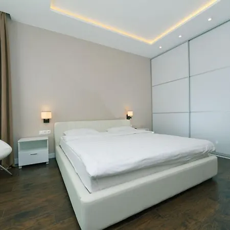 на улице деловая Apartment